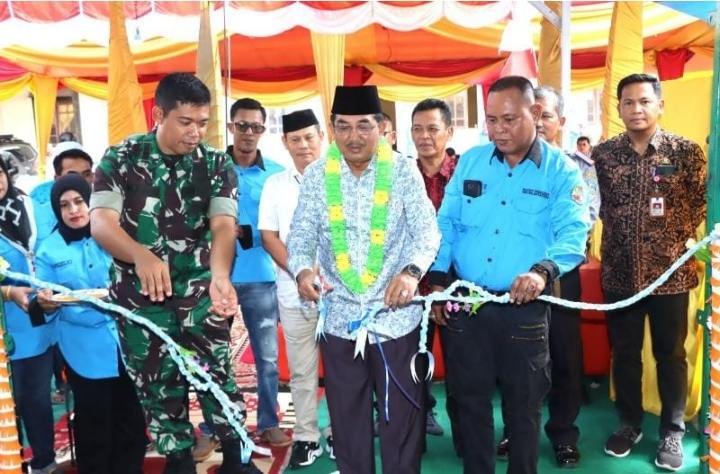 Foto : Drs. H. Anwar Sadat, M. Ag resmikan Koperasi Usaha Maju Bersama (KUMB)